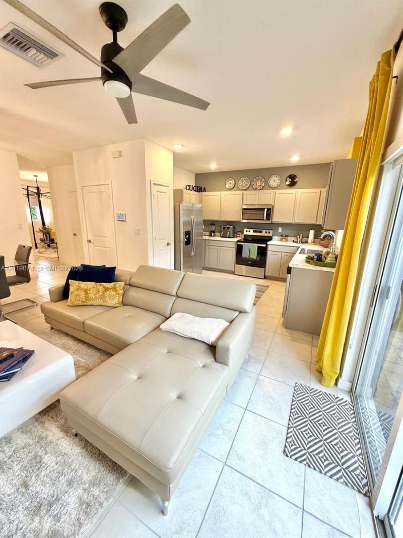 1710 SE 9th Ave , Homestead, FL 33034 Photo