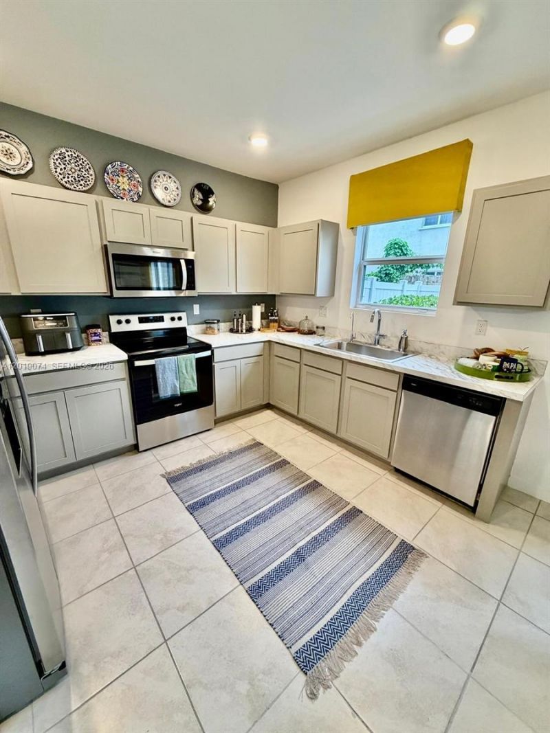1710 SE 9th Ave , Homestead, FL 33034 Photo
