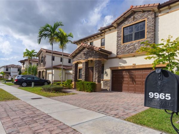 9965 NW 86 TE , Doral, FL 33178