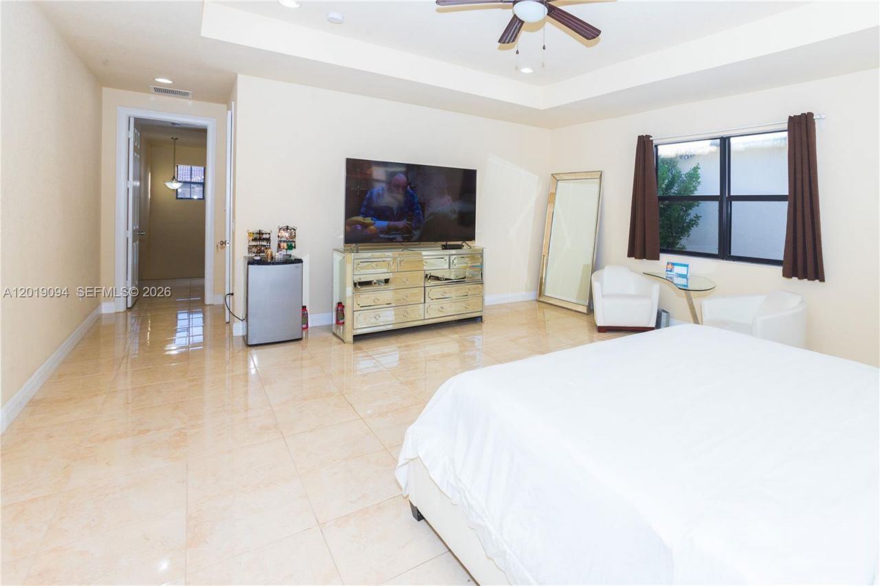 9965 NW 86 Te , Doral, FL 33178 Photo