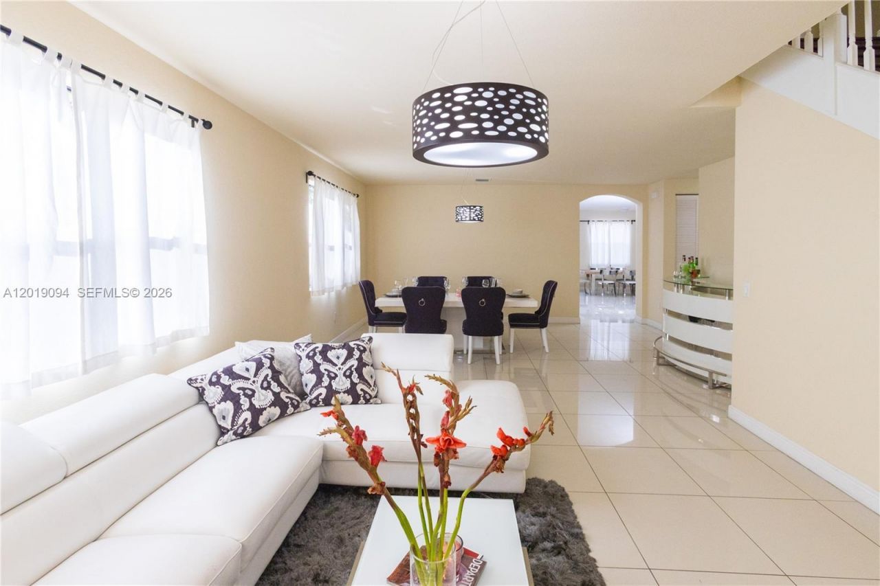 9965 NW 86 Te , Doral, FL 33178 Photo