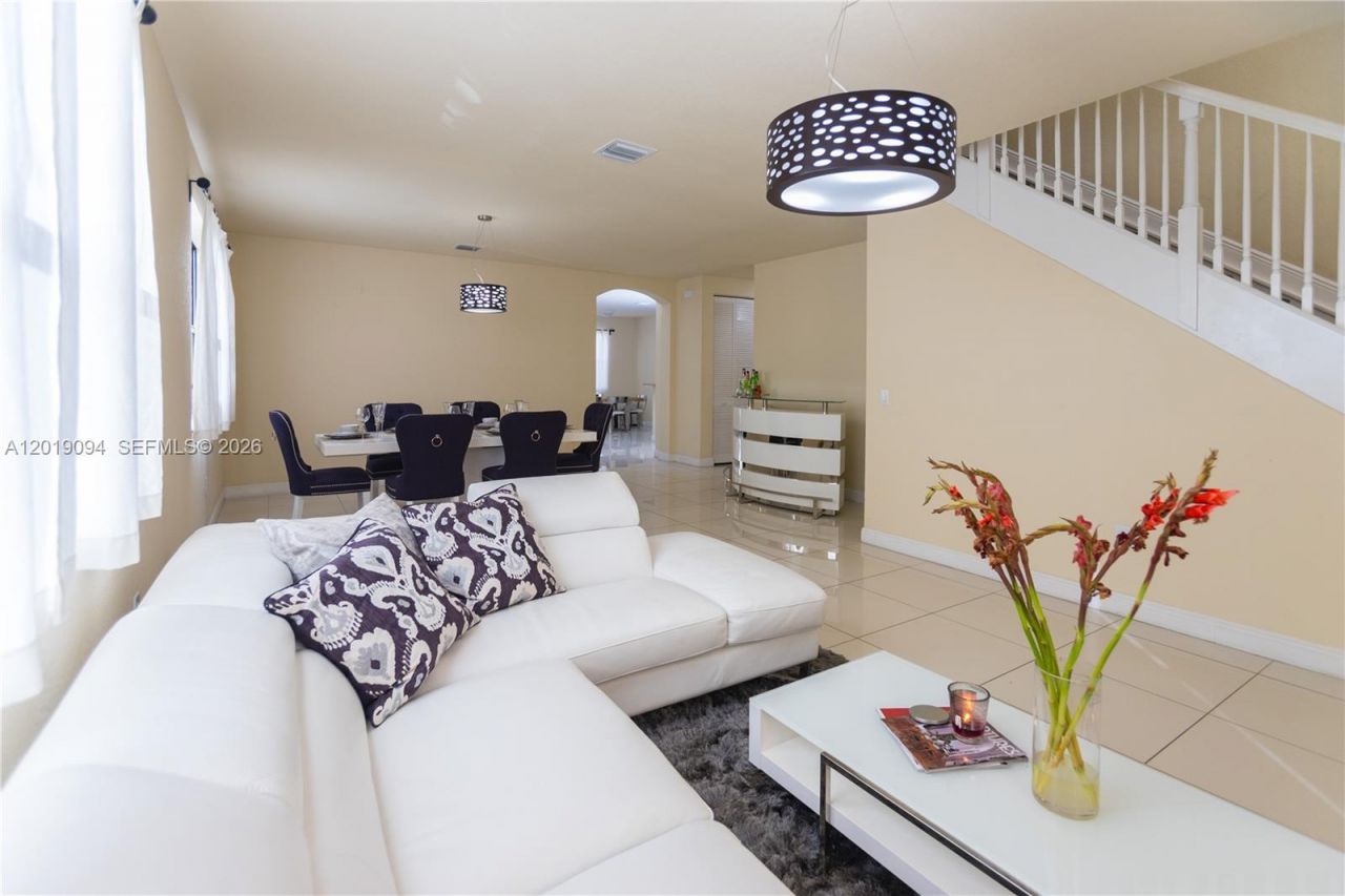 9965 NW 86 Te , Doral, FL 33178 Photo