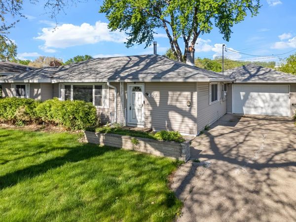 407 Hiawatha Boulevard, Winona, MN 55987