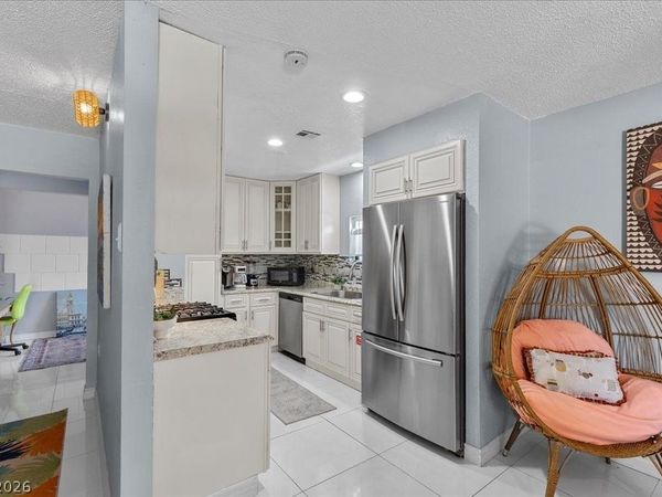 5333 Longridge Avenue, Las Vegas, NV 89146