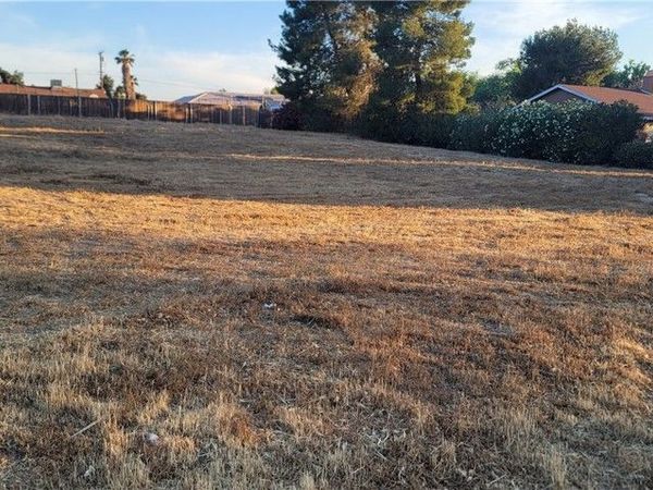 15441 Nisqualli Road, Victorville, CA 92392