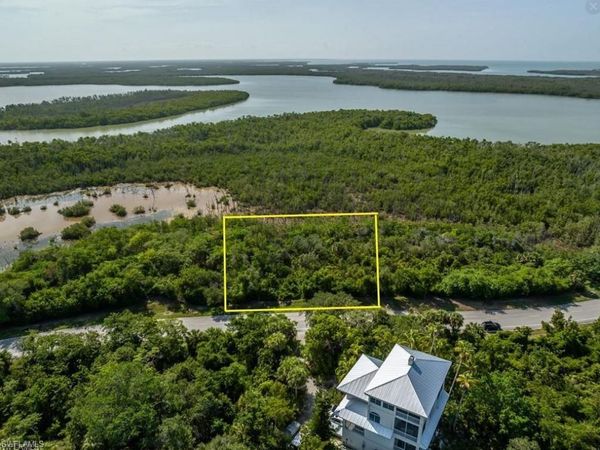 822 Whiskey Creek DR , MARCO ISLAND, FL 34145
