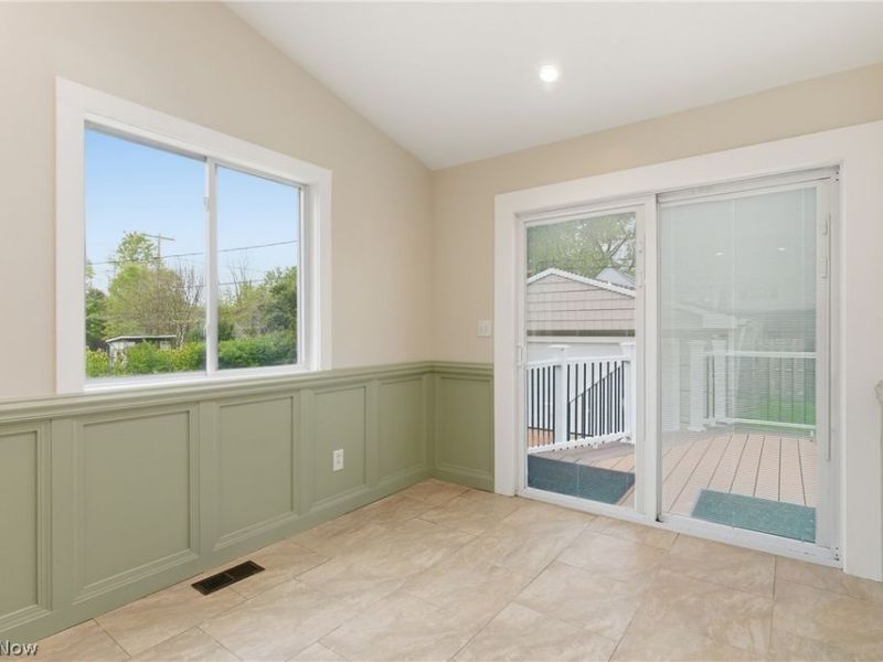 325 E 326th Street, Willowick, OH 44095 Photo 11