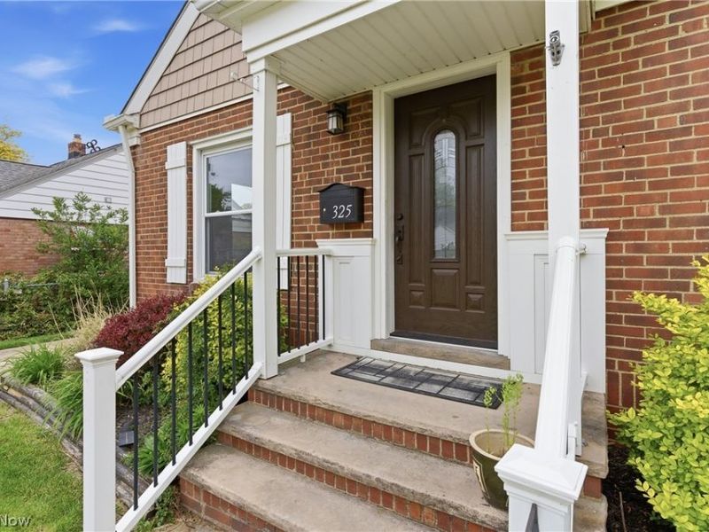 325 E 326th Street, Willowick, OH 44095 Photo 2