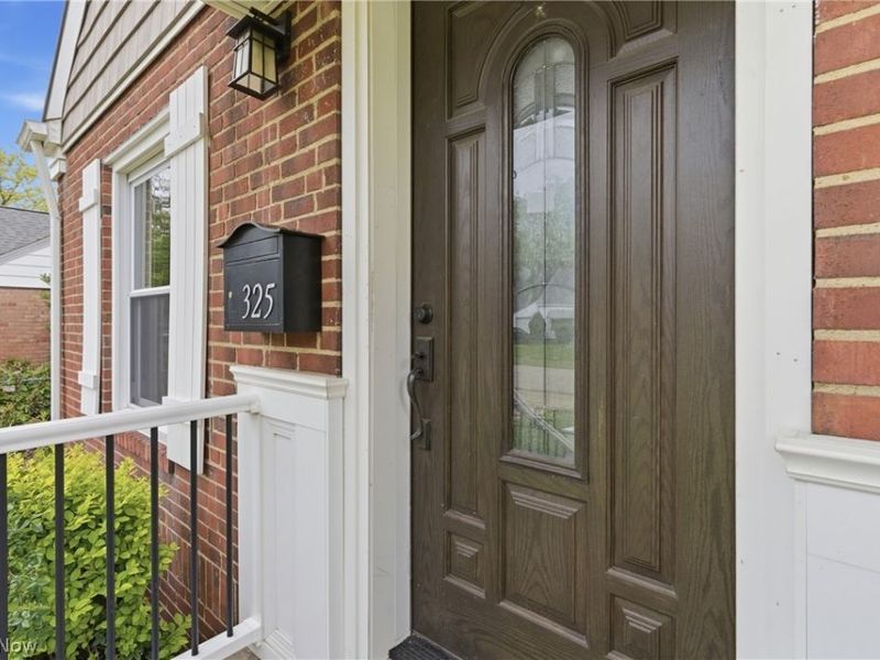 325 E 326th Street, Willowick, OH 44095 Photo 3