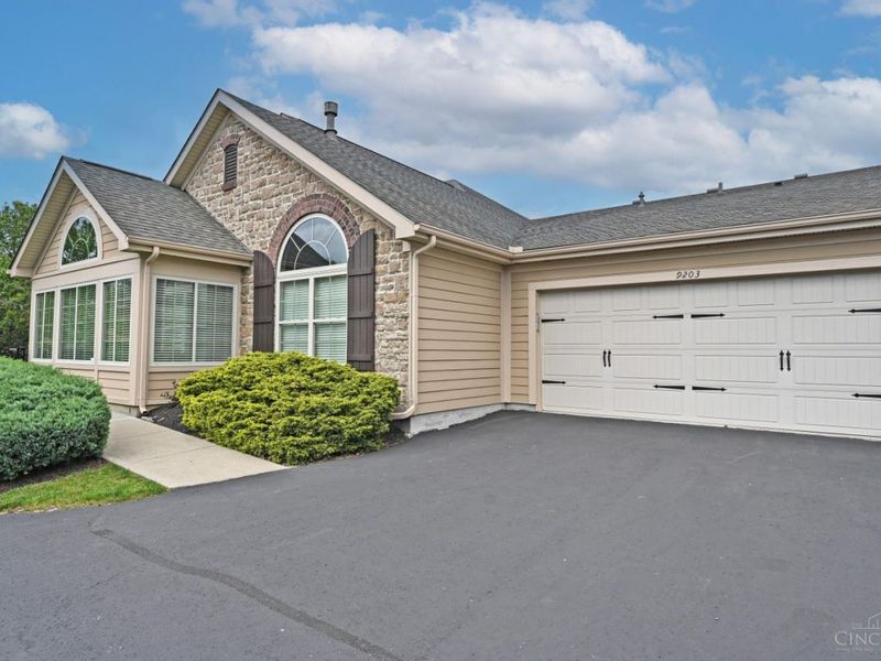 9203 Park Place Circle, West Chester, OH 45069 Photo 3