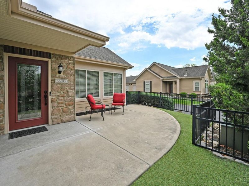 9203 Park Place Circle, West Chester, OH 45069 Photo 6
