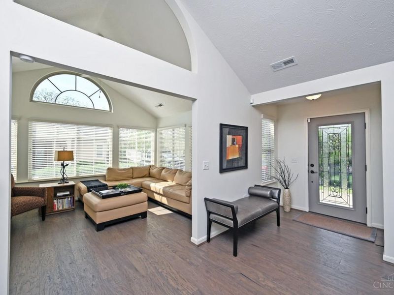 9203 Park Place Circle, West Chester, OH 45069 Photo 7