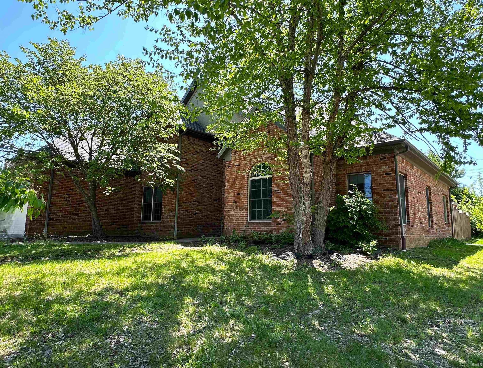 3802 E Regents Circle, Bloomington, IN 47401 Main Photo