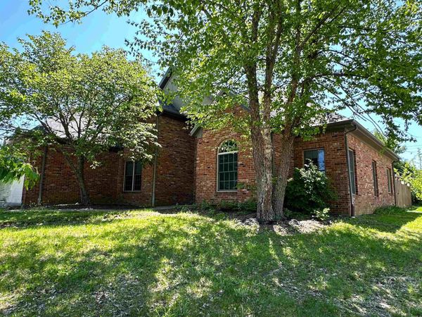 3802 E Regents Circle, Bloomington, IN 47401