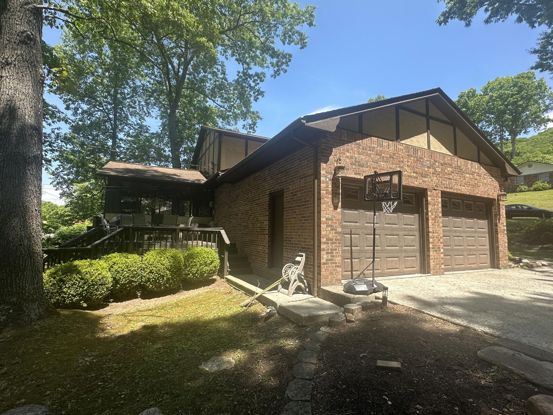 130 Tall Oak Trail, Pineville, KY 40977
