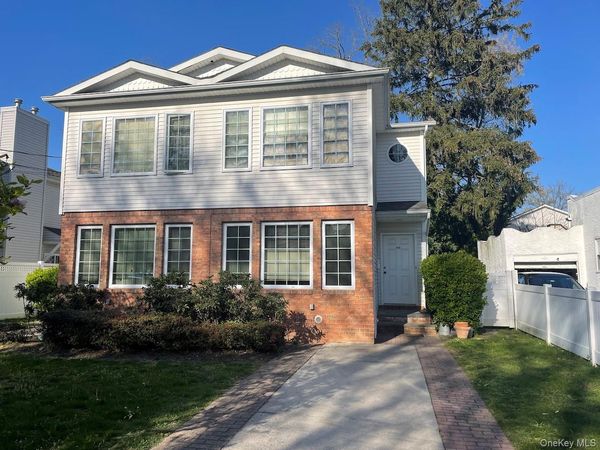 66 Sagamore Hill Drive , Unit A, Port Washington, NY 11050