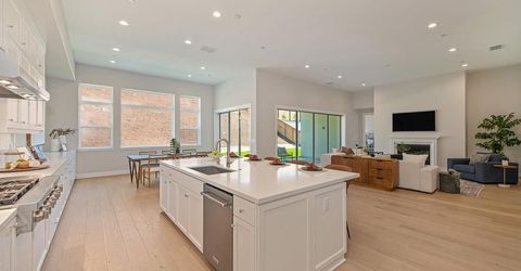 1047 Lassen Peak Dr, El Dorado Hills, CA 95762 Photo