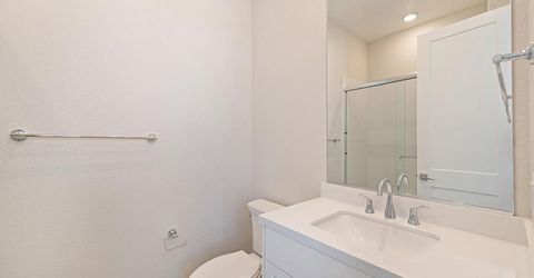 1047 Lassen Peak Dr, El Dorado Hills, CA 95762 Photo