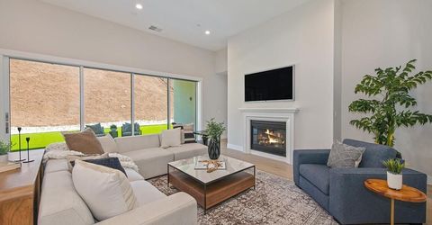 1047 Lassen Peak Dr, El Dorado Hills, CA 95762 Photo