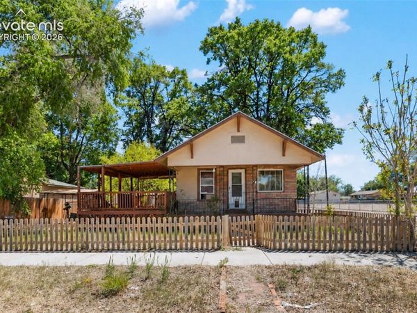 1020 W Arroyo Avenue, Pueblo, CO 81004