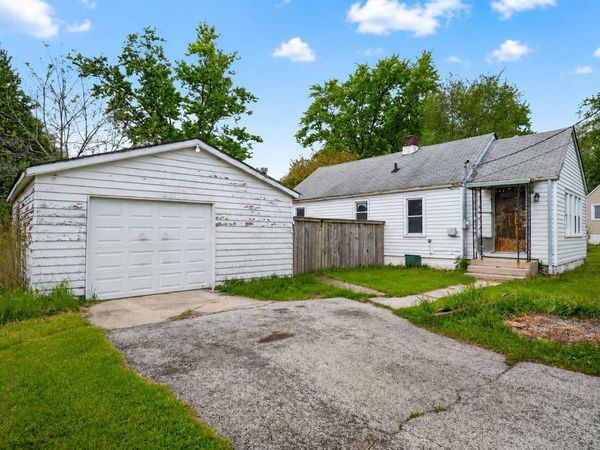 1219 E Highway 330 Highway, Griffith, IN 46319