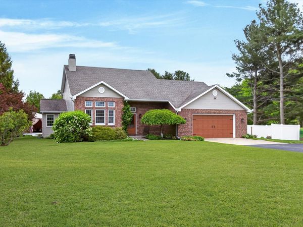 6815 Jericho Road, Stevensville, MI 49127