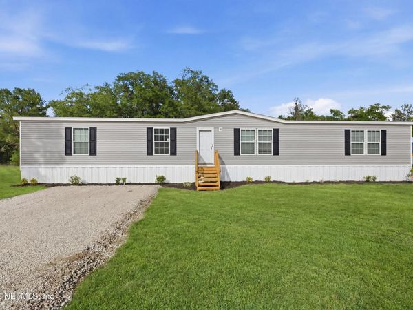 352 N COUNTY ROAD 315, Interlachen, FL 32148
