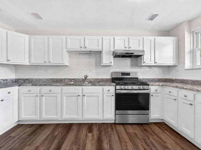 272-274 Hilliard Rome Road , Columbus, OH 43228 Photo 20