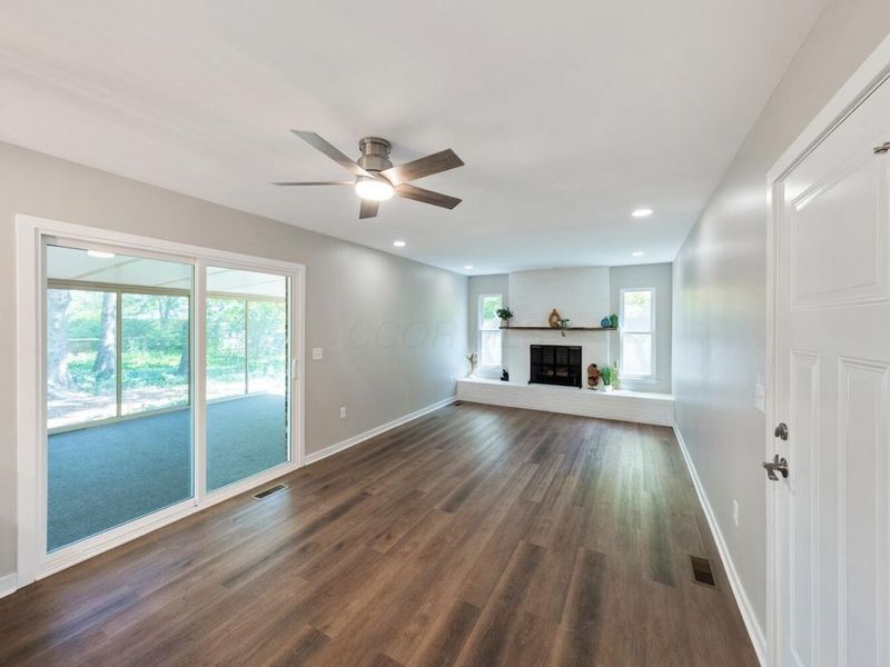270 Huber Village Boulevard, Westerville, OH 43081 Photo 13