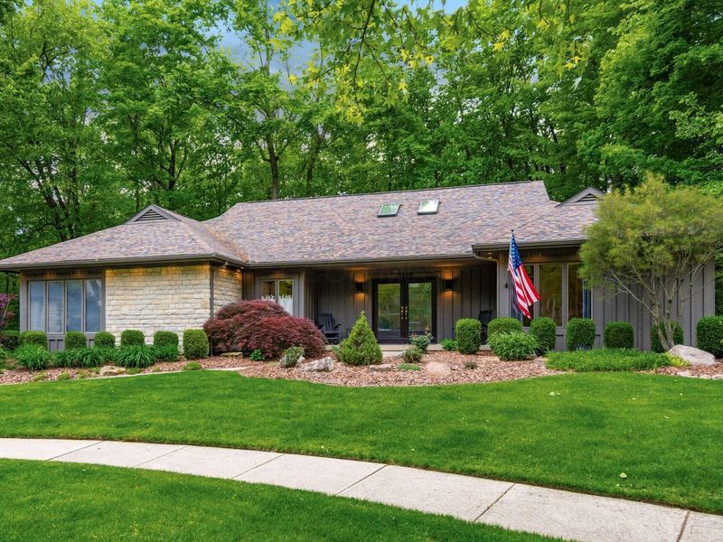 7155 Wellington Court, Dublin, OH 43016 Photo 1