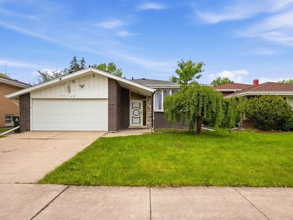 17142 Bernadine Street , Lansing, IL 60438