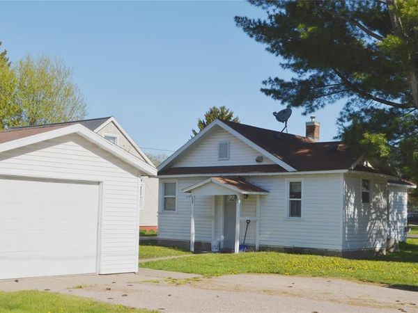 300 Wisconsin Avenue, Cameron, WI 54822