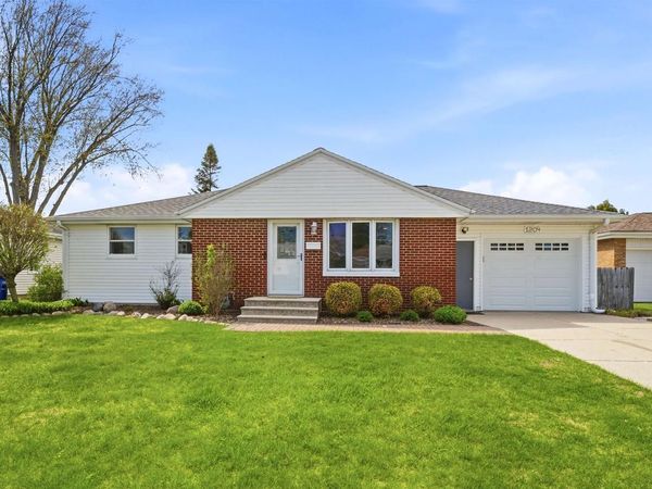 1204 ST AGNES DRIVE, Green Bay, WI 54304