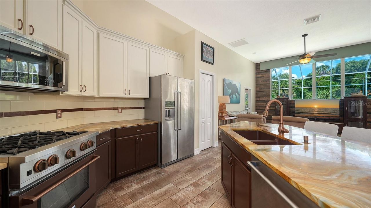 6148 Palomino Circle, Bradenton, FL 34201 Photo