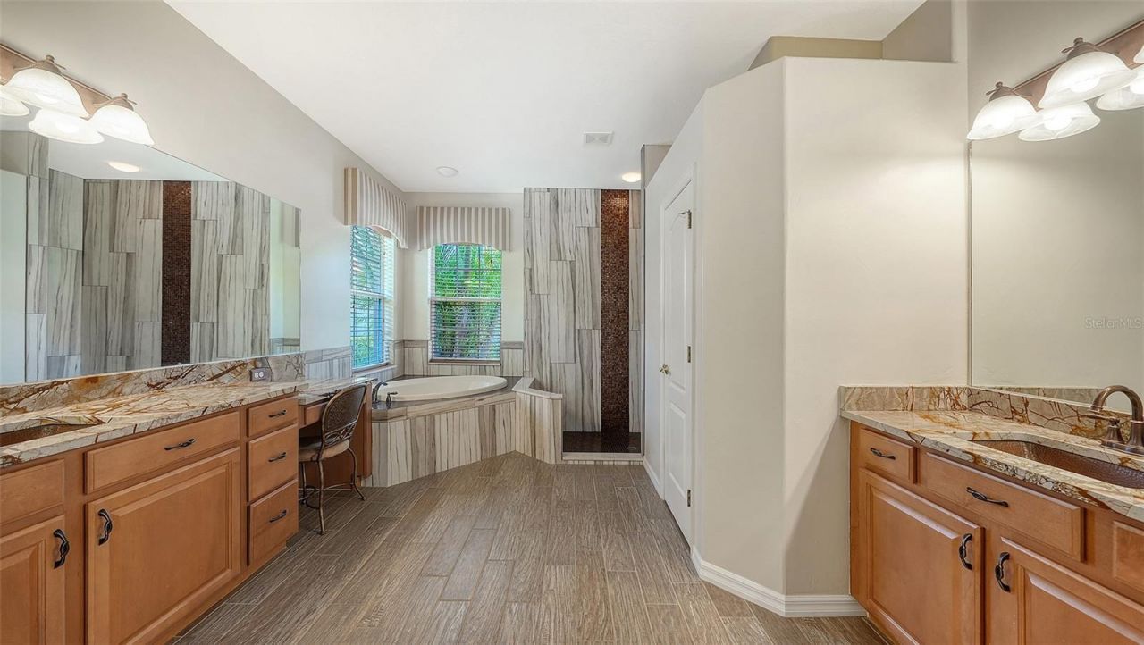 6148 Palomino Circle, Bradenton, FL 34201 Photo