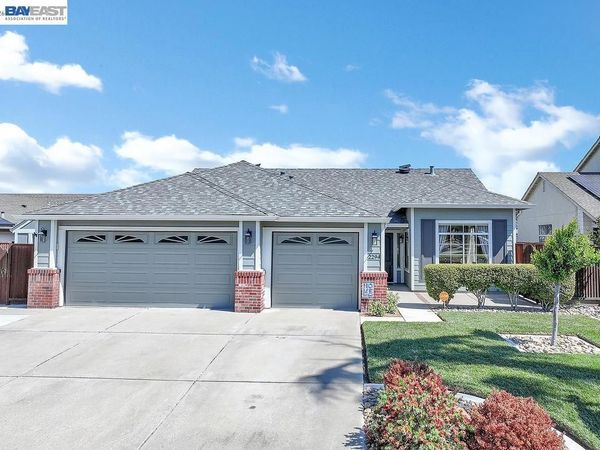 2294 El Monte Dr, Oakley, CA 94561