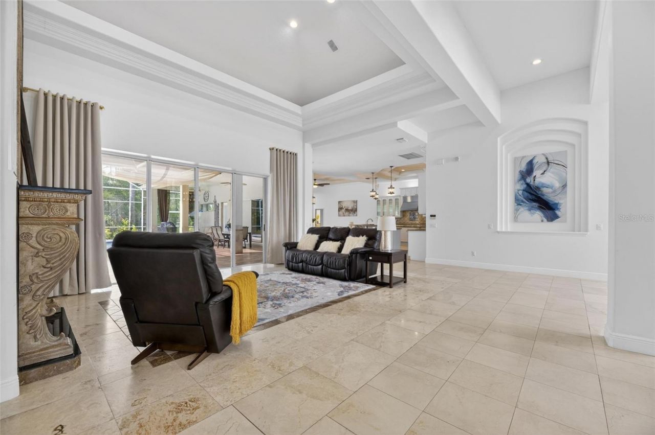 6353 W Maclaurin Drive, Tampa, FL 33647 Photo