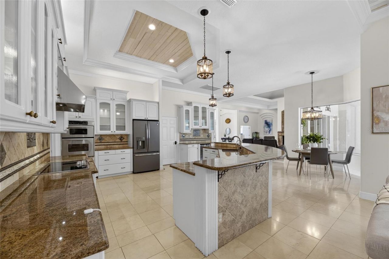 6353 W Maclaurin Drive, Tampa, FL 33647 Photo
