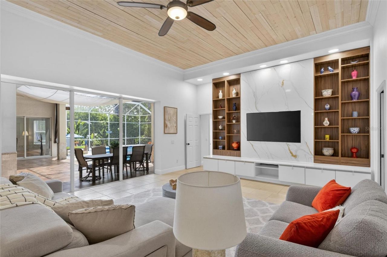 6353 W Maclaurin Drive, Tampa, FL 33647 Photo