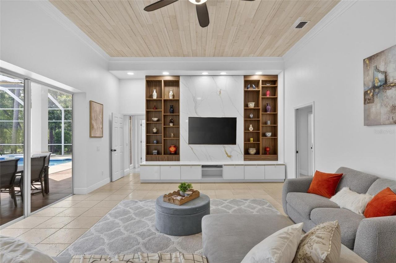 6353 W Maclaurin Drive, Tampa, FL 33647 Photo
