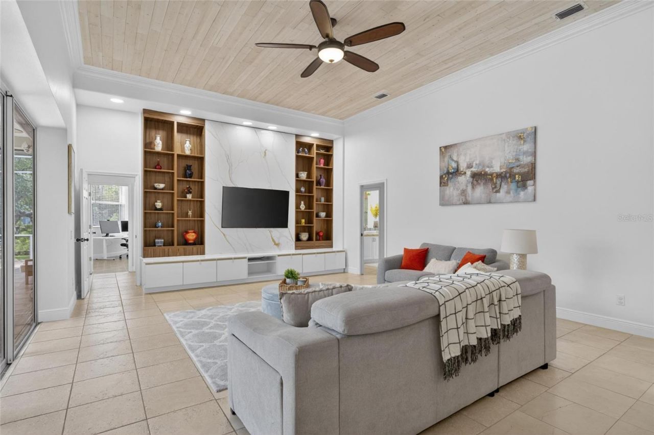6353 W Maclaurin Drive, Tampa, FL 33647 Photo