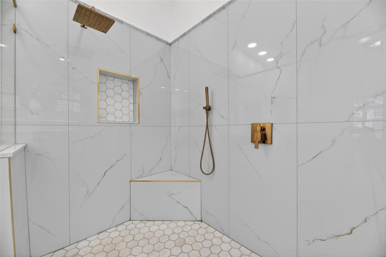 6353 W Maclaurin Drive, Tampa, FL 33647 Photo