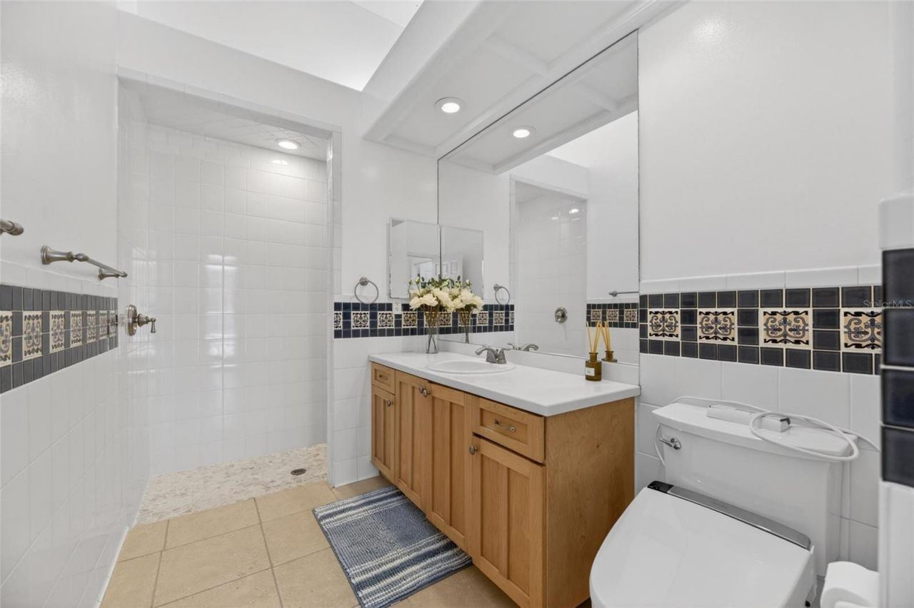 6353 W Maclaurin Drive, Tampa, FL 33647 Photo