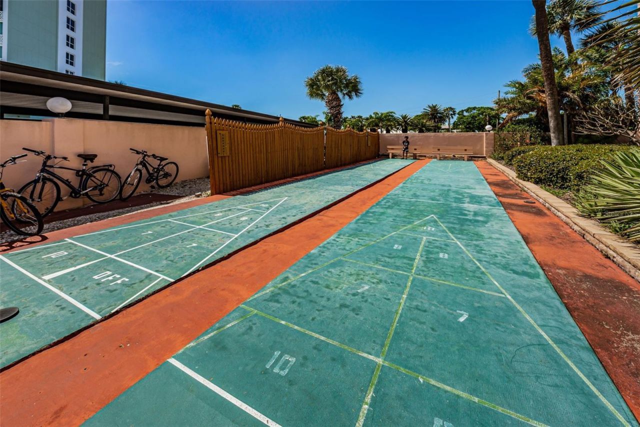 51 Island Way, Unit 306, Clearwater Beach, FL 33767 Photo