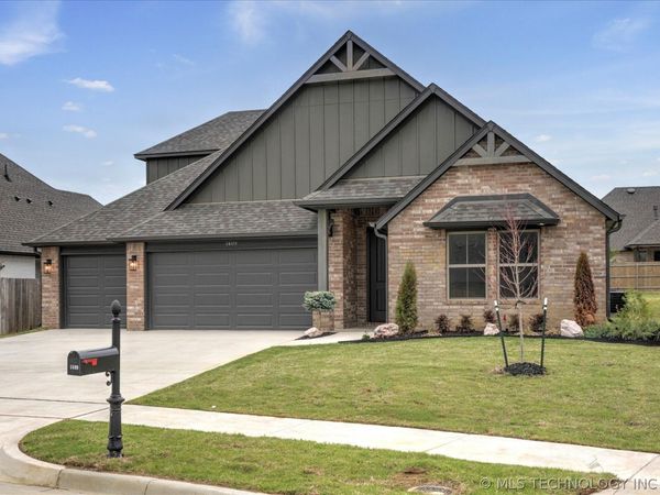 1409 N 70th Street , Broken Arrow, OK 74014