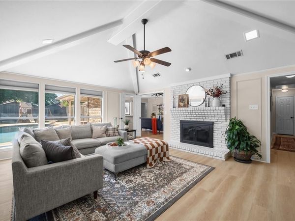 118 Willowcrest Drive, Garland, TX 75040
