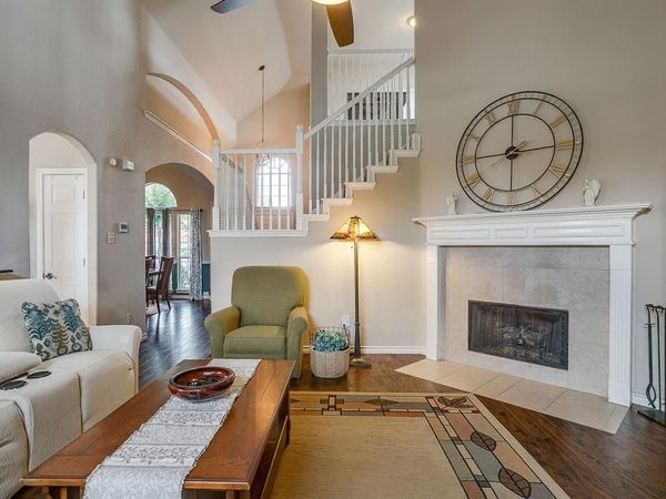 5424 Meadow Valley Drive, Fort Worth, TX 76123