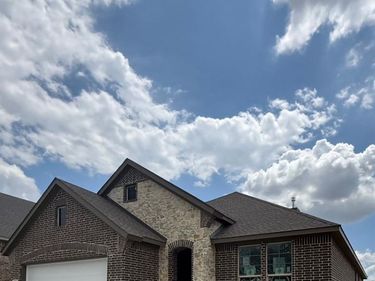 820 Elmstead Drive, Fort Worth, TX 76108