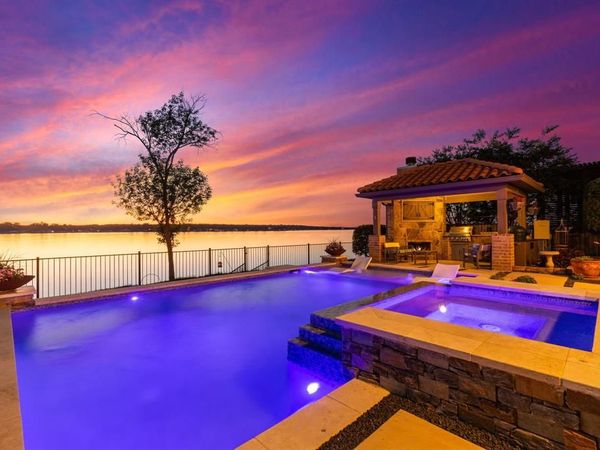 10047 Lakeside Drive, Fort Worth, TX 76179