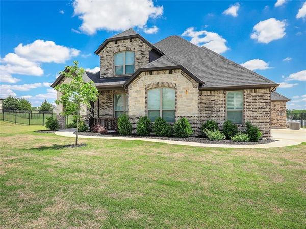 451 Tristin Lane, Waxahachie, TX 75167